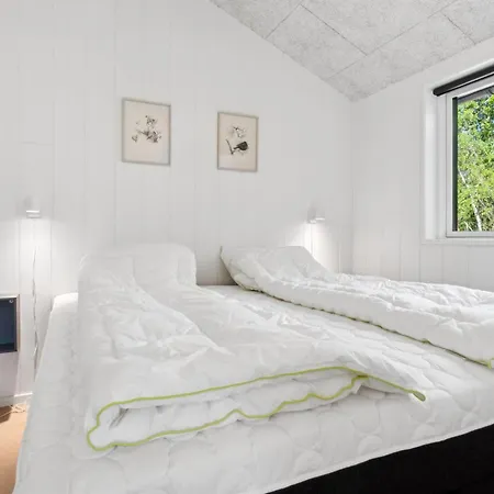 Holiday home Nicolas - 500m From The Sea By Interhome